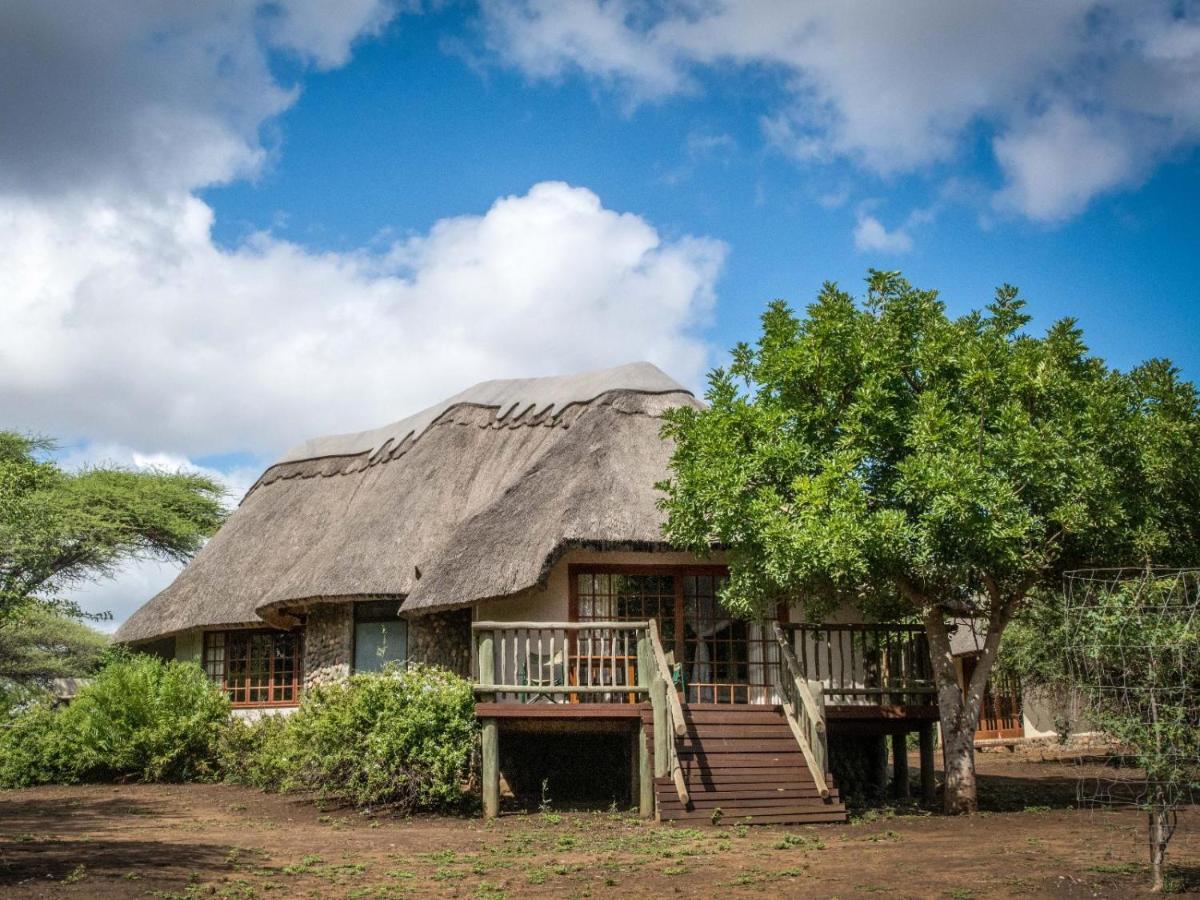 Rhino River Lodge Manyoni Private Game Reserve Екстериор снимка