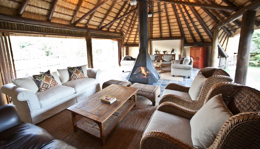 Rhino River Lodge Manyoni Private Game Reserve Екстериор снимка