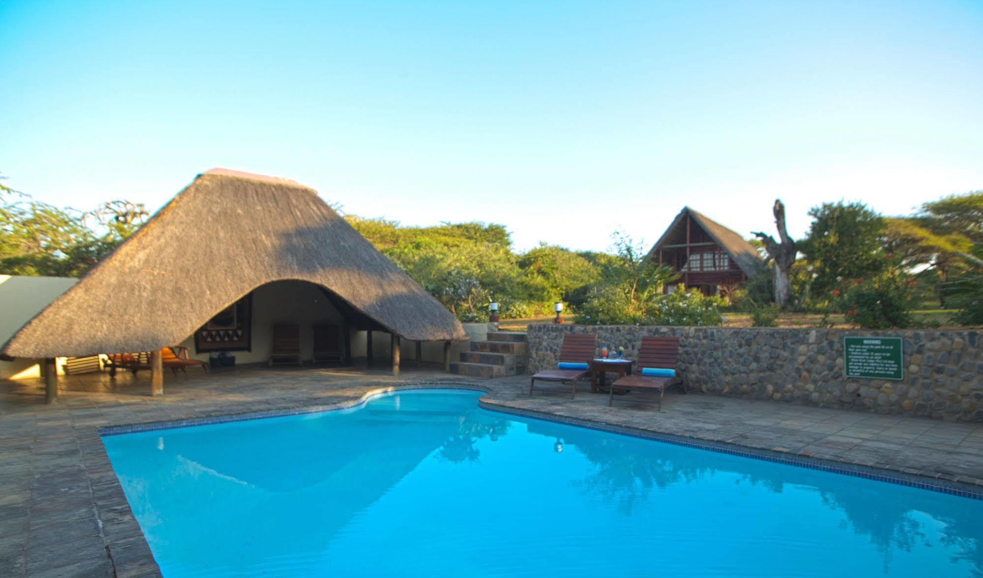 Rhino River Lodge Manyoni Private Game Reserve Екстериор снимка
