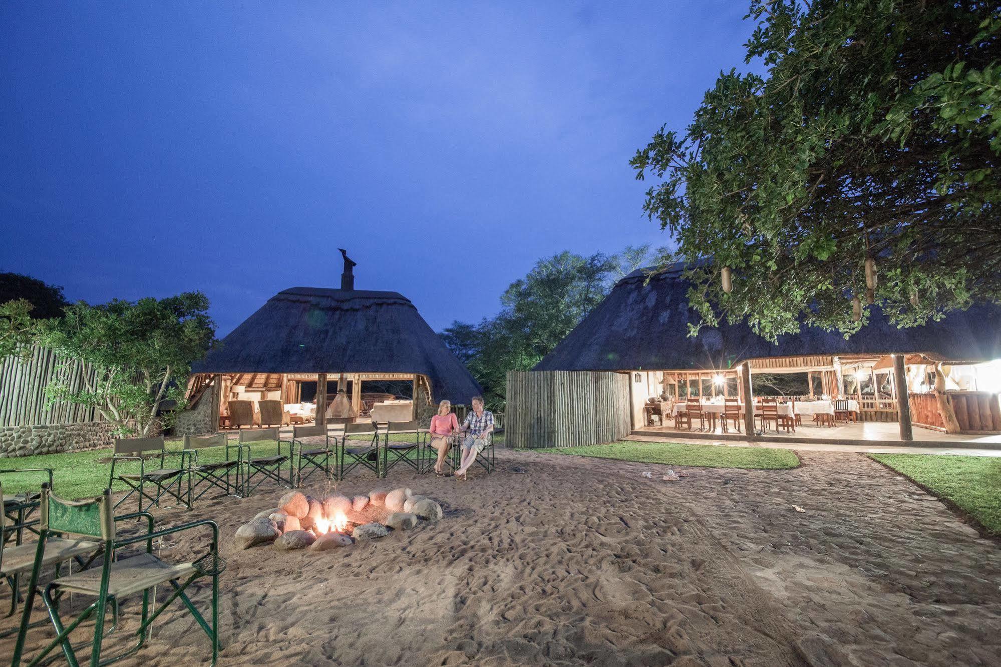 Rhino River Lodge Manyoni Private Game Reserve Екстериор снимка